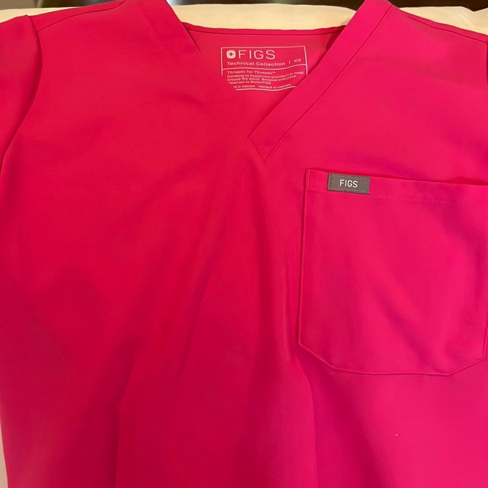 Shocking pink figs xs